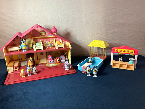 Bluey playset bundle - bluey,