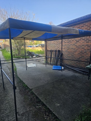 Walk market stall with roof - market,