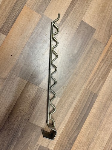 Market stall hangers to - market,